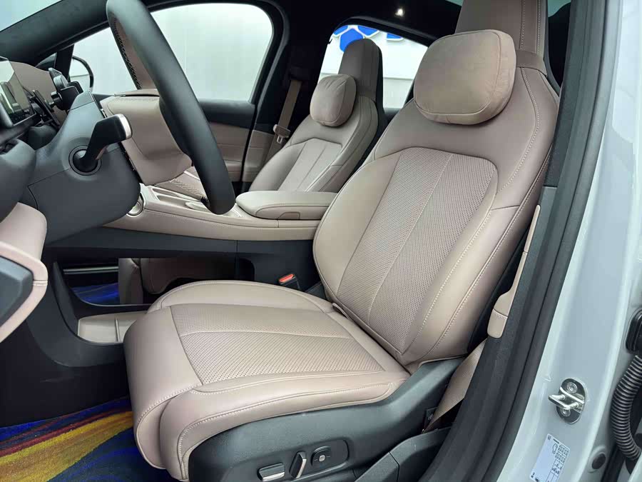NIO EC6 2024 75kWh - zdjęcie 8