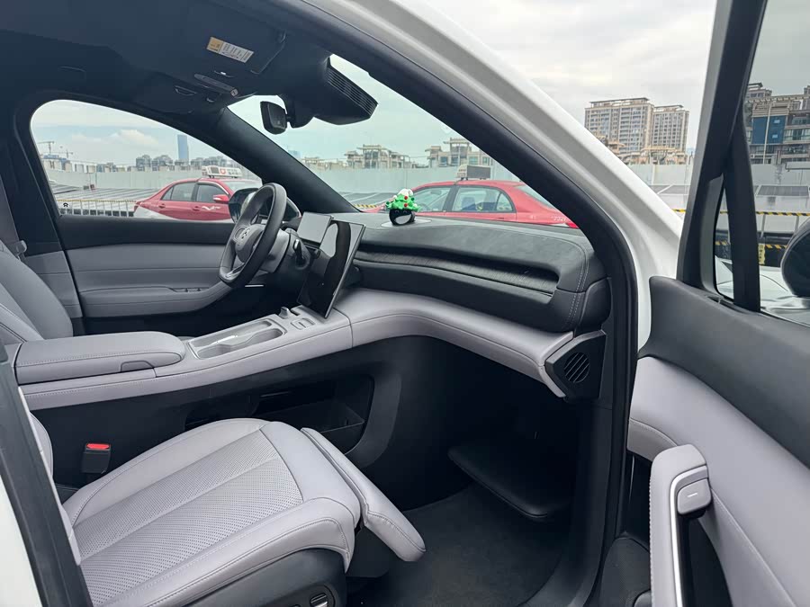 NIO EC6 2024 75kWh - zdjęcie 8
