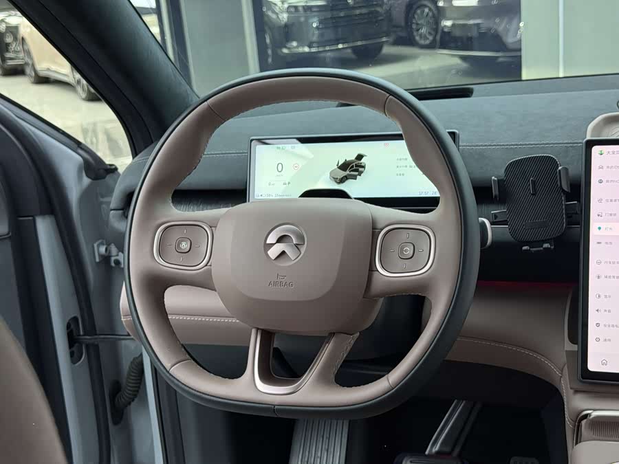 NIO EC6 2024 75kWh - zdjęcie 9