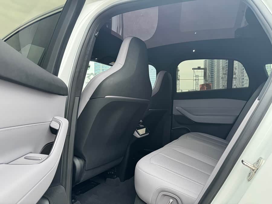 NIO EC6 2024 75kWh - zdjęcie 10