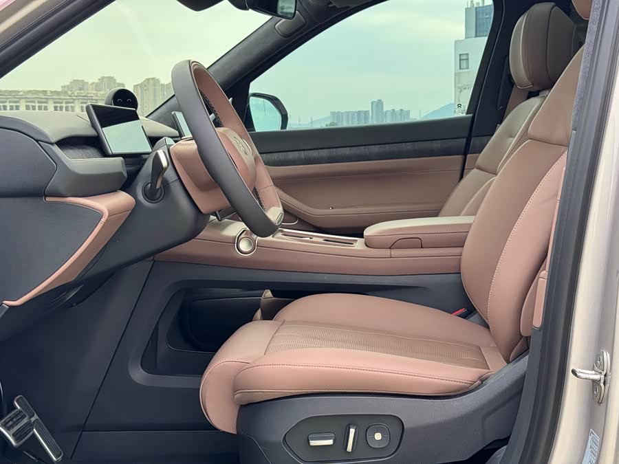 NIO ES8 2023 75kWh Executive - zdjęcie 10
