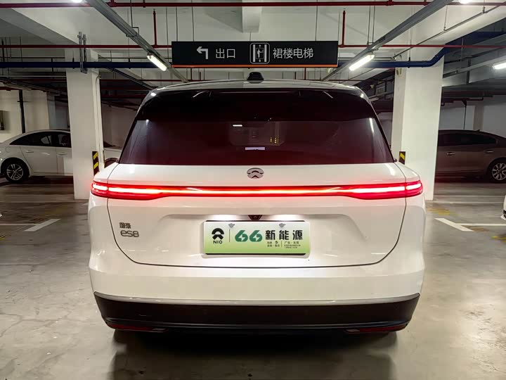 NIO ES8 2024 75kWh Executive Edition - zdjęcie 15