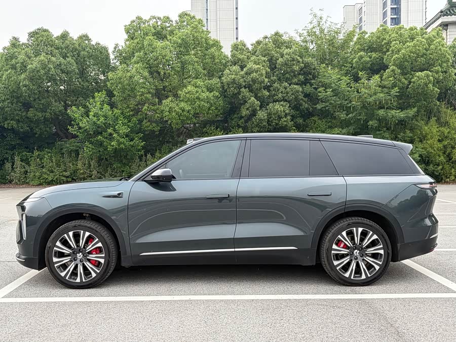 NIO ES8 2024 75kWh Executive Edition - zdjęcie 4