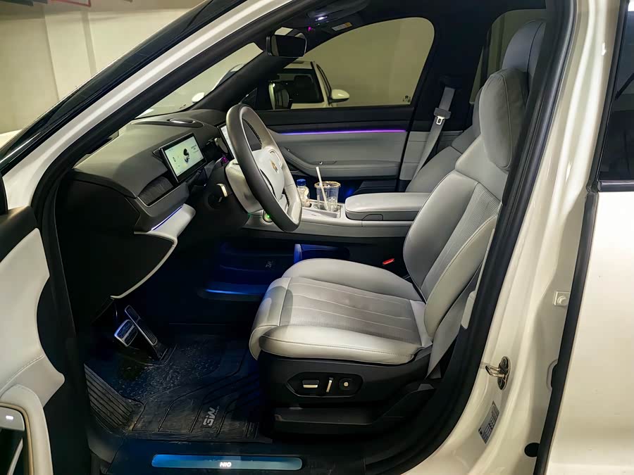 NIO ES8 2024 75kWh Executive Edition - zdjęcie 8