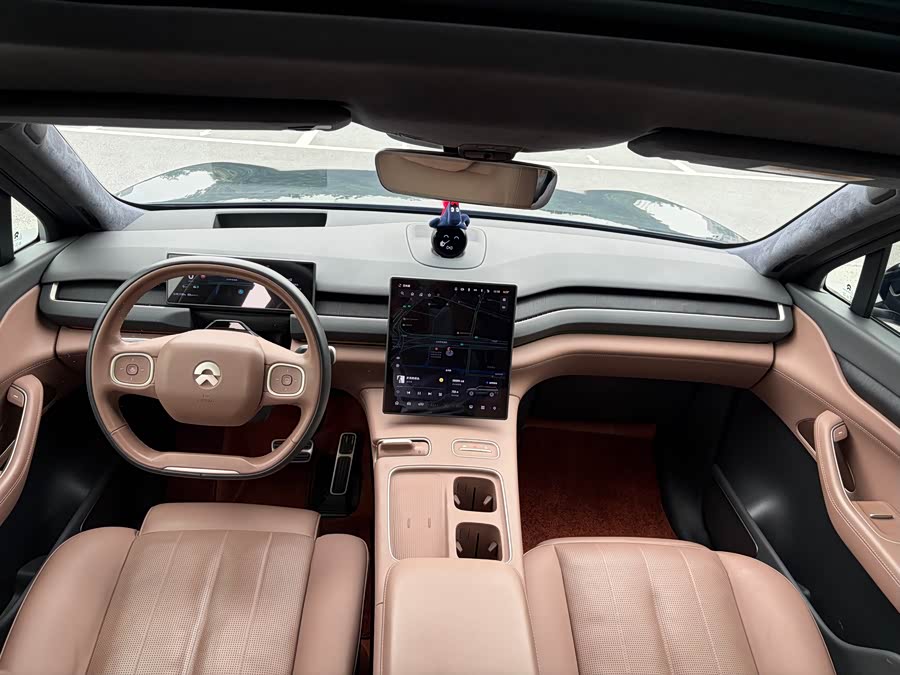 NIO ES8 2024 75kWh Executive Edition - zdjęcie 10
