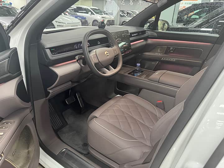 NIO ES8 2026 6-Seater Executive Luxury - zdjęcie 18