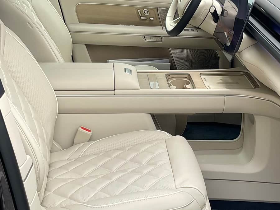 NIO ES8 2026 6-Seater Executive Luxury - zdjęcie 7