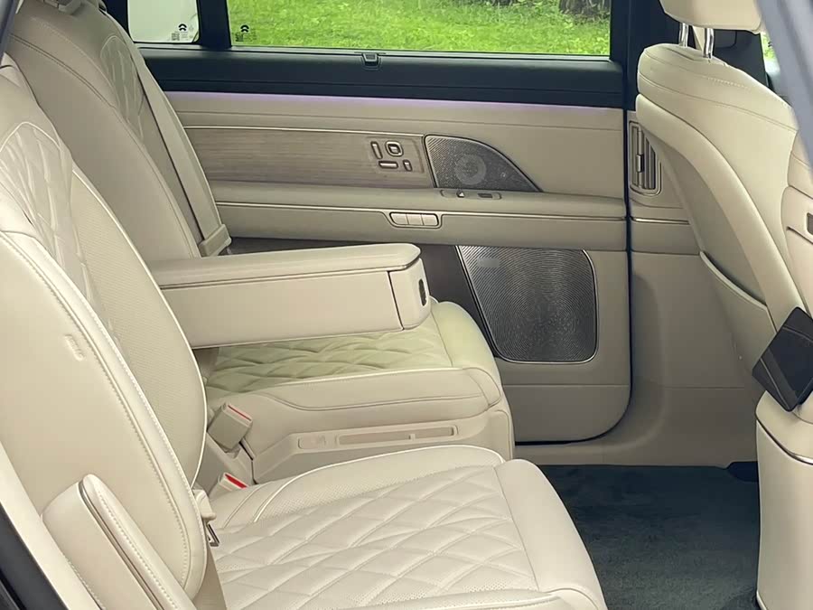 NIO ES8 2026 6-Seater Executive Luxury - zdjęcie 9