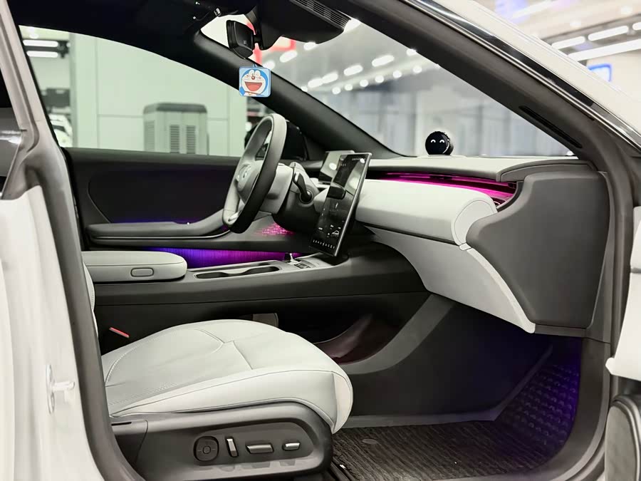NIO ET5T 2023 75kWh Touring - zdjęcie 9