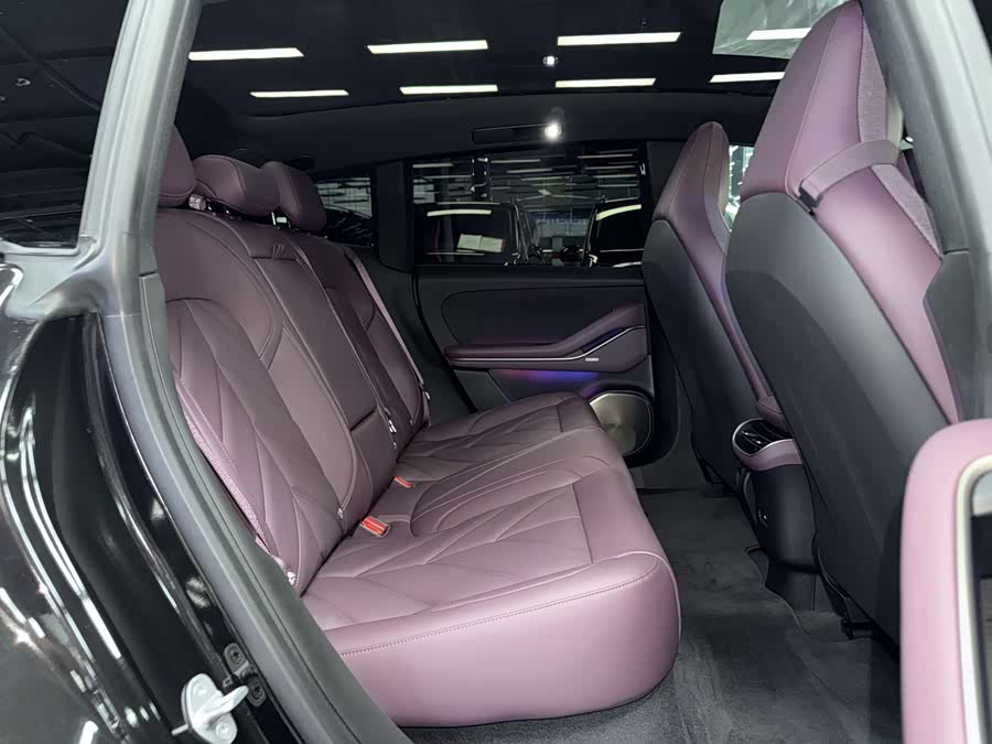NIO ET5T 2025 75kWh Touring - zdjęcie 11