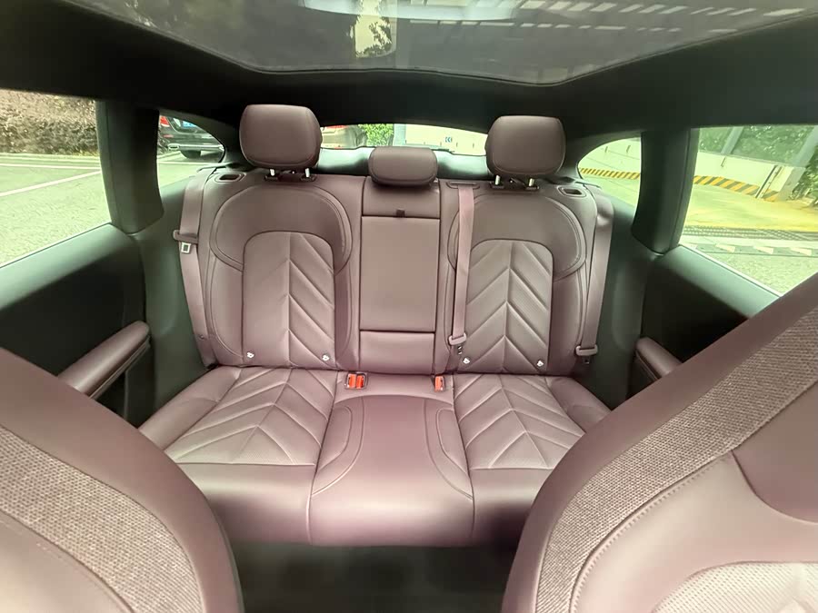 NIO ET5T 2025 75kWh Touring - zdjęcie 20