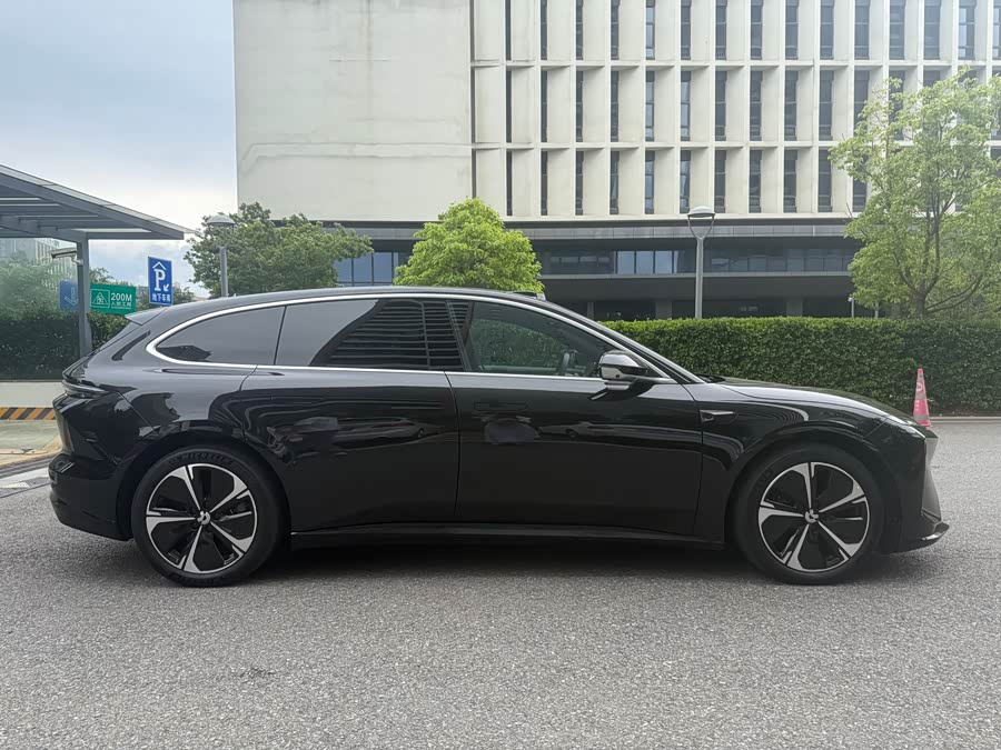 NIO ET5T 2025 75kWh Touring - zdjęcie 4