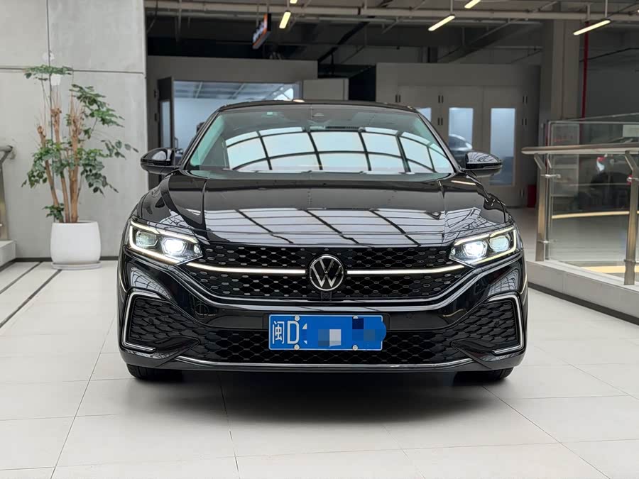 Passat 2023 330TSI Starry Luxury - zdjęcie 2
