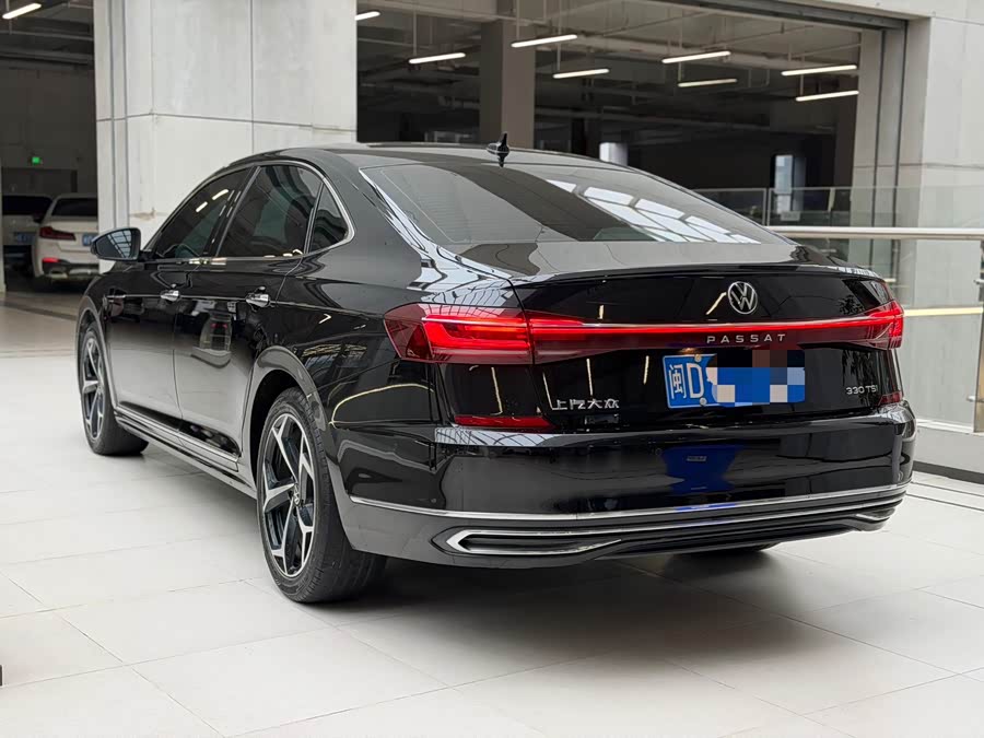 Passat 2023 330TSI Starry Luxury - zdjęcie 4