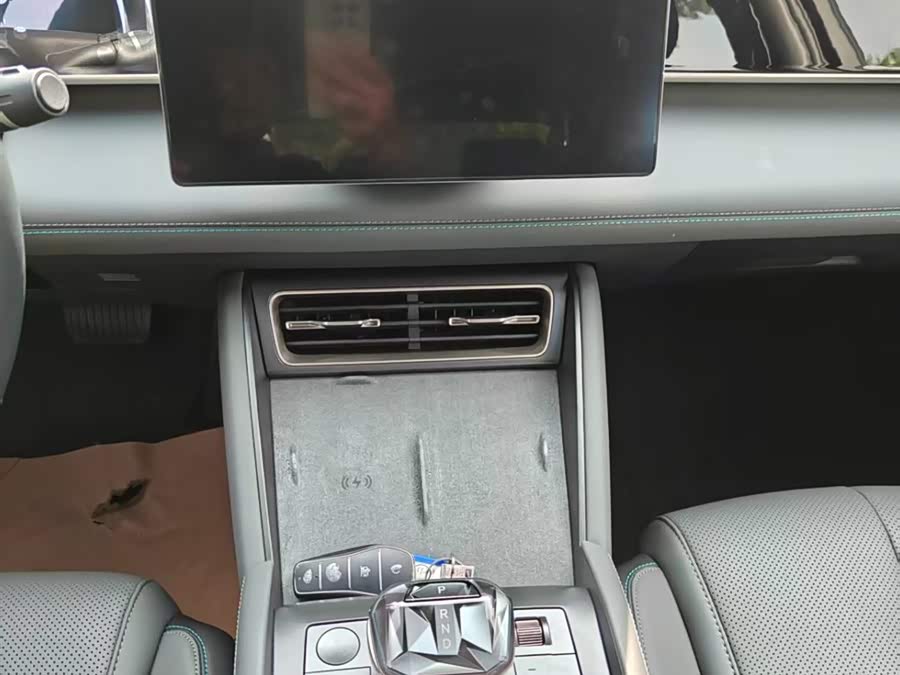 Qin L 2025 DM-i Intelligent Driving 120KM Beyond - zdjęcie 14