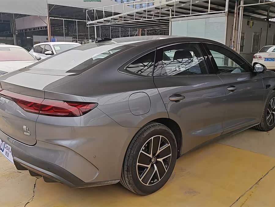 Qin L 2025 DM-i Intelligent Driving 120KM Beyond - zdjęcie 6