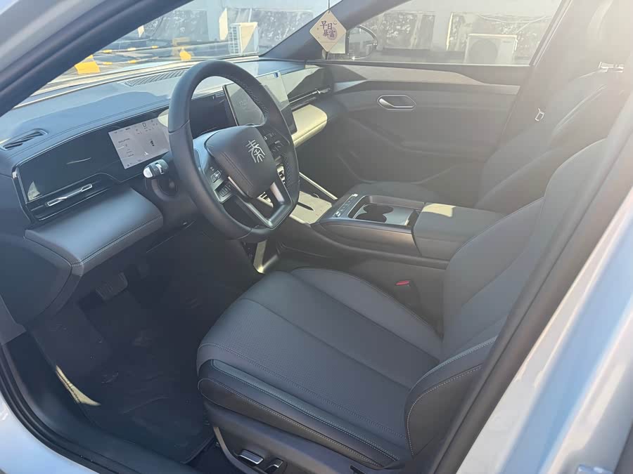 Qin L 2025 EV 545KM Super - zdjęcie 9