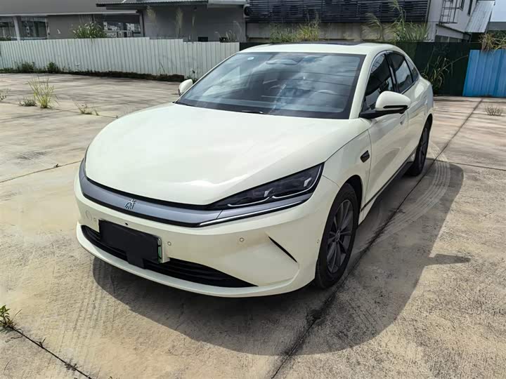 Qin L 2025 EV 545KM Super - zdjęcie 9