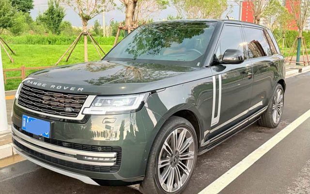 Range Rover 2023 3.0 L6 400PS Exemplary Long Version