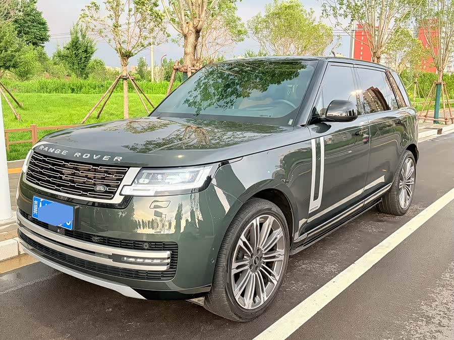Range Rover 2023 3.0 L6 400PS Exemplary Long Version