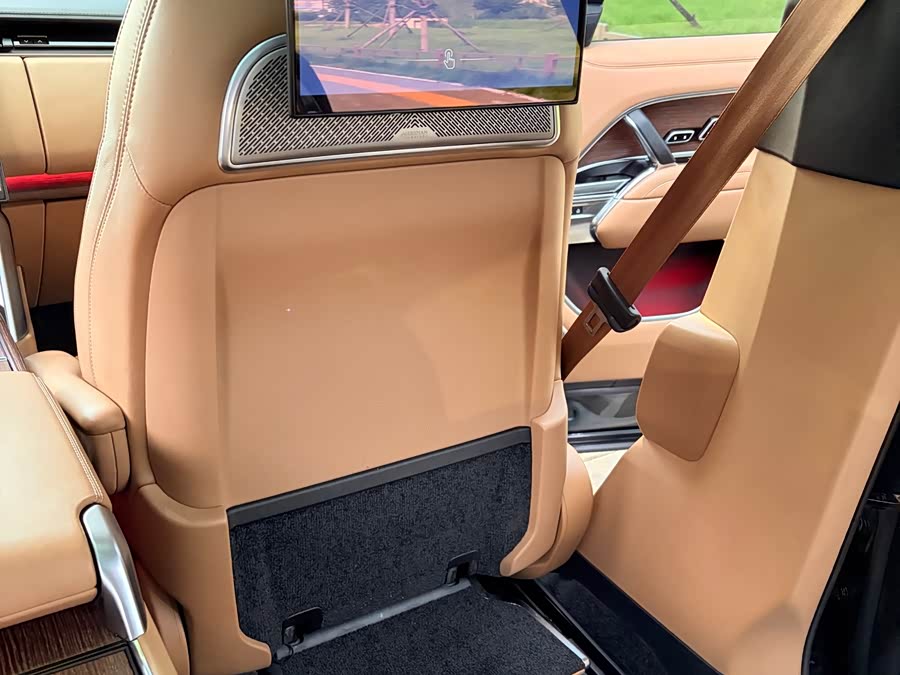 Range Rover 2023 3.0 L6 400PS Exemplary Long Version - zdjęcie 13
