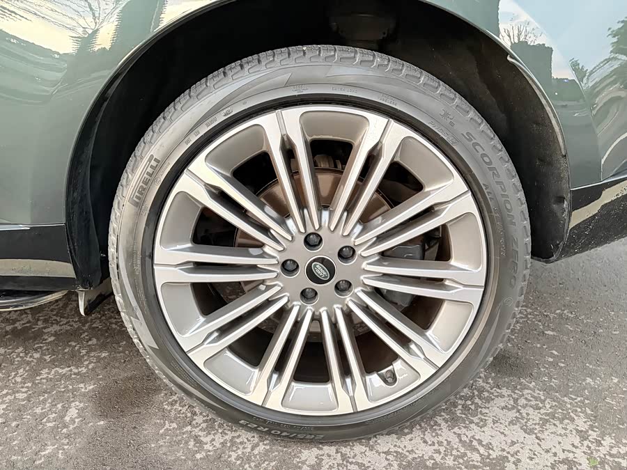 Range Rover 2023 3.0 L6 400PS Exemplary Long Version - zdjęcie 8