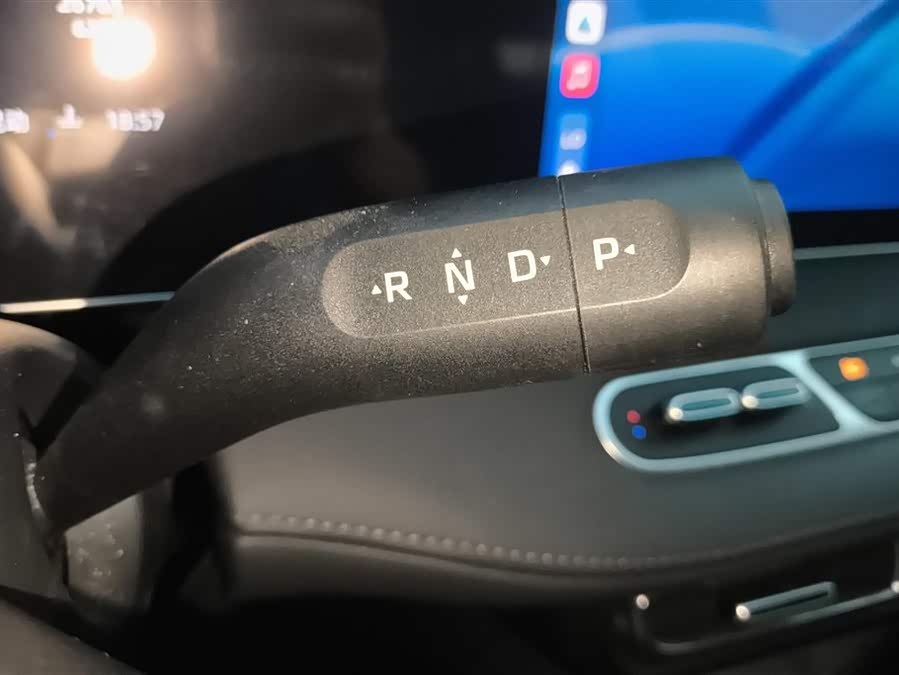 Roewe D7 2025 DMH 125km World Champion Edition - zdjęcie 16
