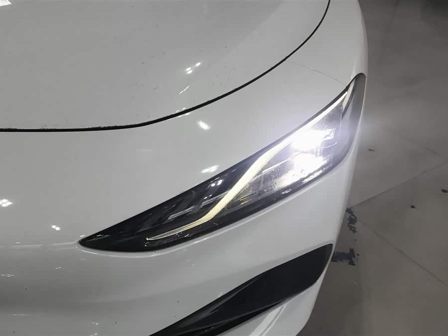 Roewe D7 2025 DMH 125km World Champion Edition - zdjęcie 5