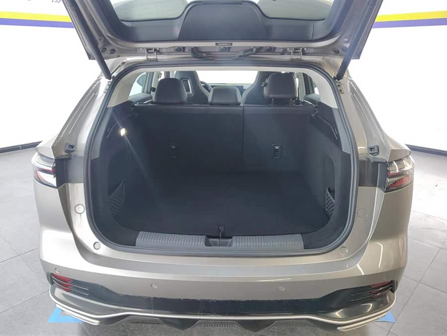Roewe RX5 New Energy 2023 eRX5 Super Hybrid Superior - zdjęcie 4