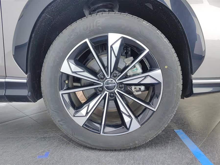 Roewe RX5 New Energy 2023 eRX5 Super Hybrid Superior - zdjęcie 6