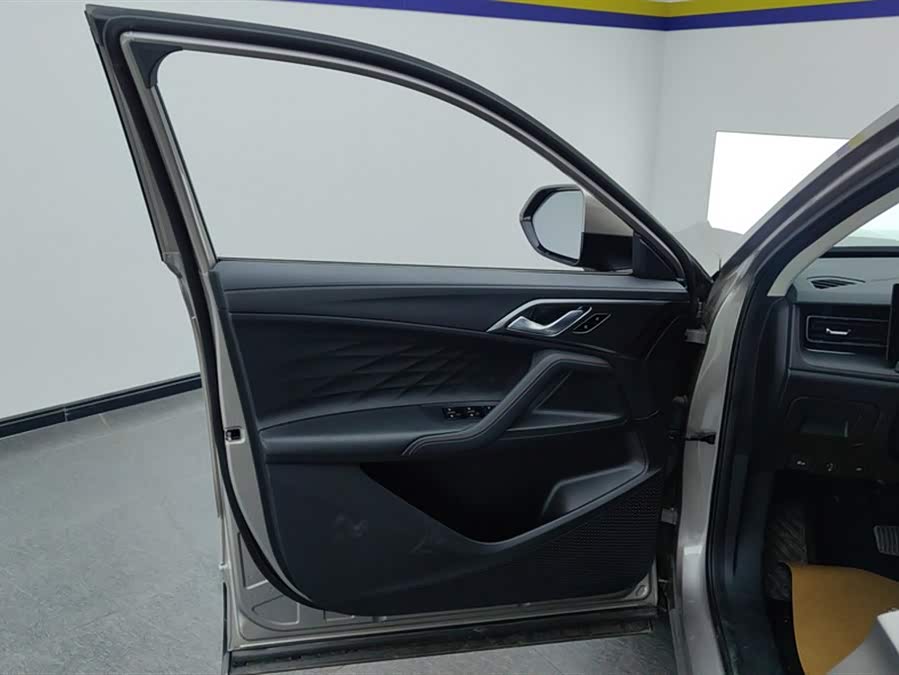 Roewe RX5 New Energy 2023 eRX5 Super Hybrid Superior - zdjęcie 7