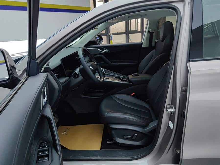 Roewe RX5 New Energy 2023 eRX5 Super Hybrid Superior - zdjęcie 9