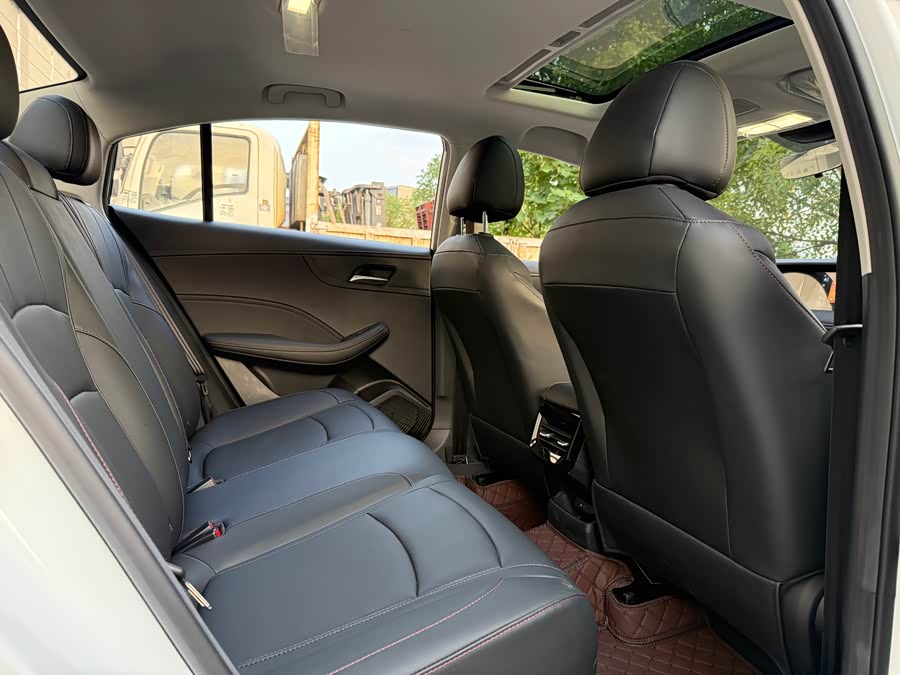Roewe i5 2026 1.5L CVT Luxury - zdjęcie 11