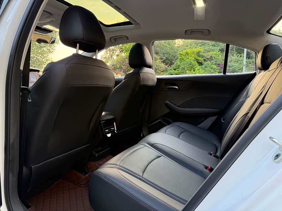 Roewe i5 2026 1.5L CVT Luxury - zdjęcie 10