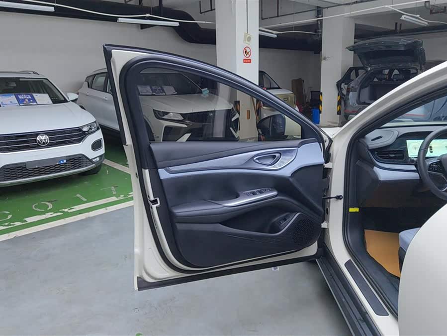 Seal 2023 DM-i 1.5L 121km Luxury - zdjęcie 7