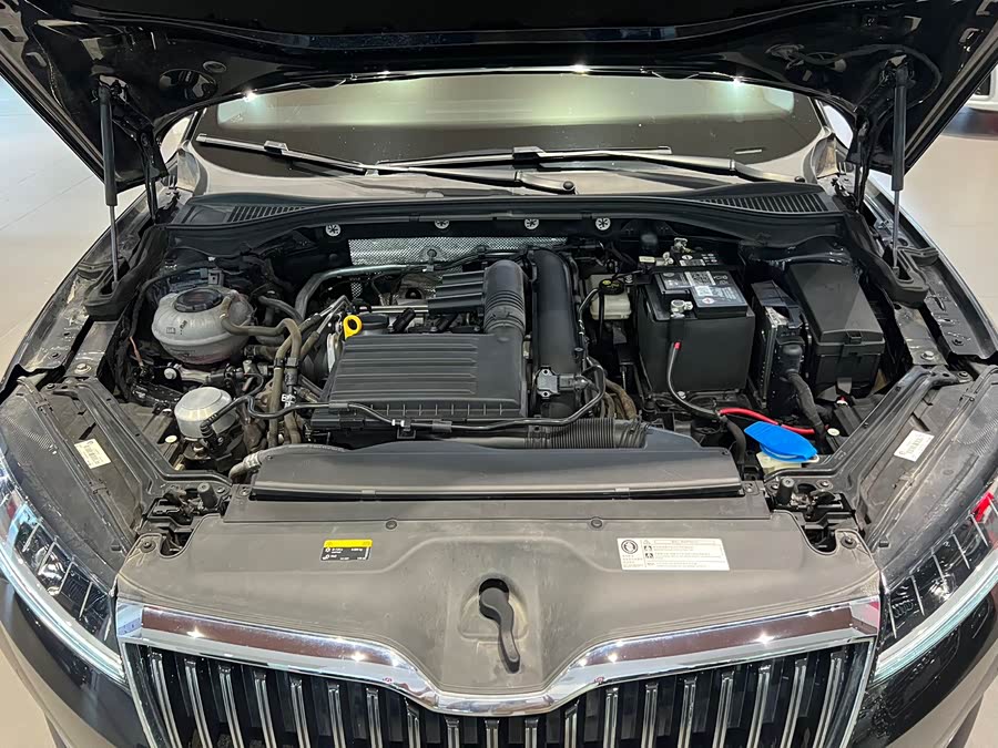 Skoda Superb 2023 TSI280 DSG Luxury - zdjęcie 16