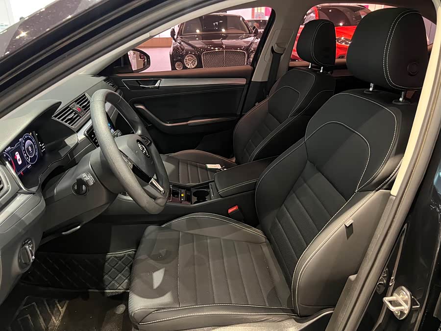 Skoda Superb 2023 TSI280 DSG Luxury - zdjęcie 6