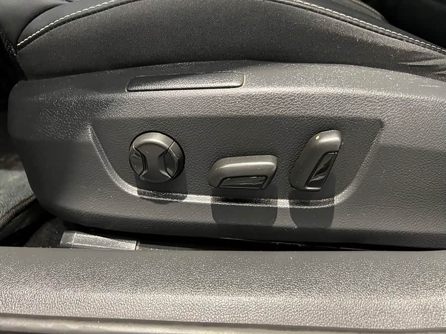 Skoda Superb 2023 TSI280 DSG Luxury - zdjęcie 9