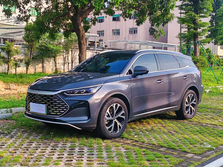 Tang 2025 DM-i 115KM Honor - zdjęcie 17