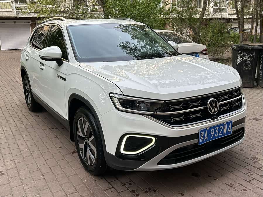 Tayron 2023 330TSI 2WD Luxury Plus Advanced - zdjęcie 3