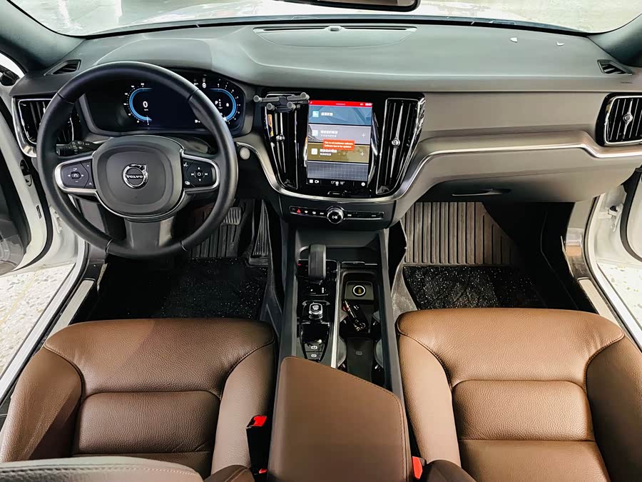 Volvo S60 2025 B4 Intelligent Luxury - zdjęcie 7