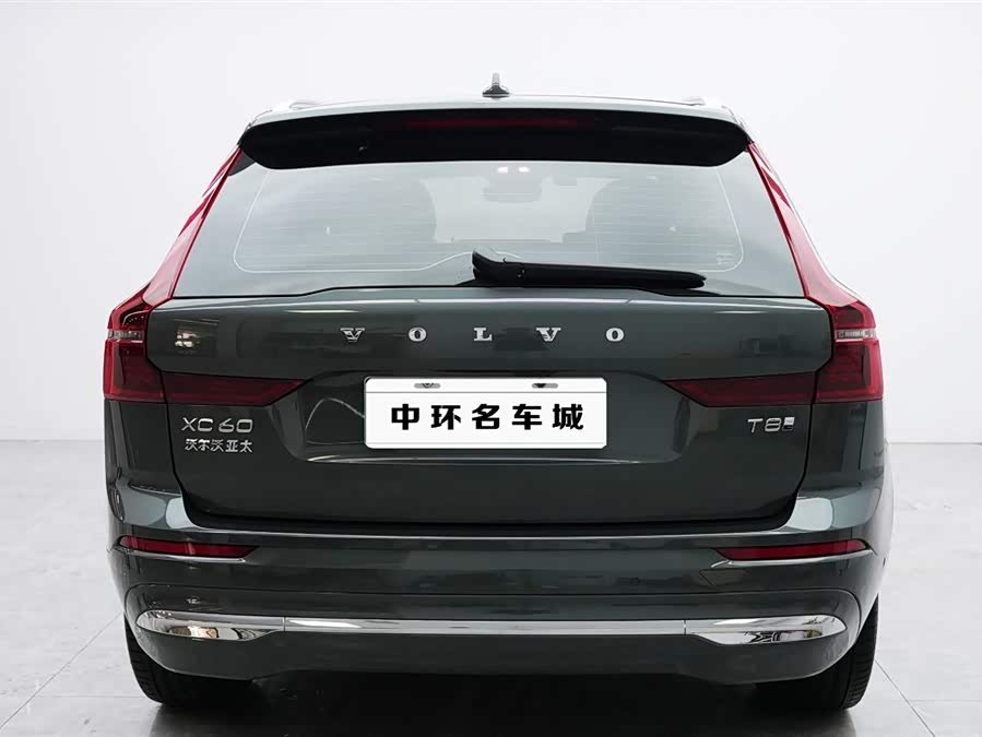 Volvo XC60 PHEV Long Range 4WD Intelligent Luxury - zdjęcie 17