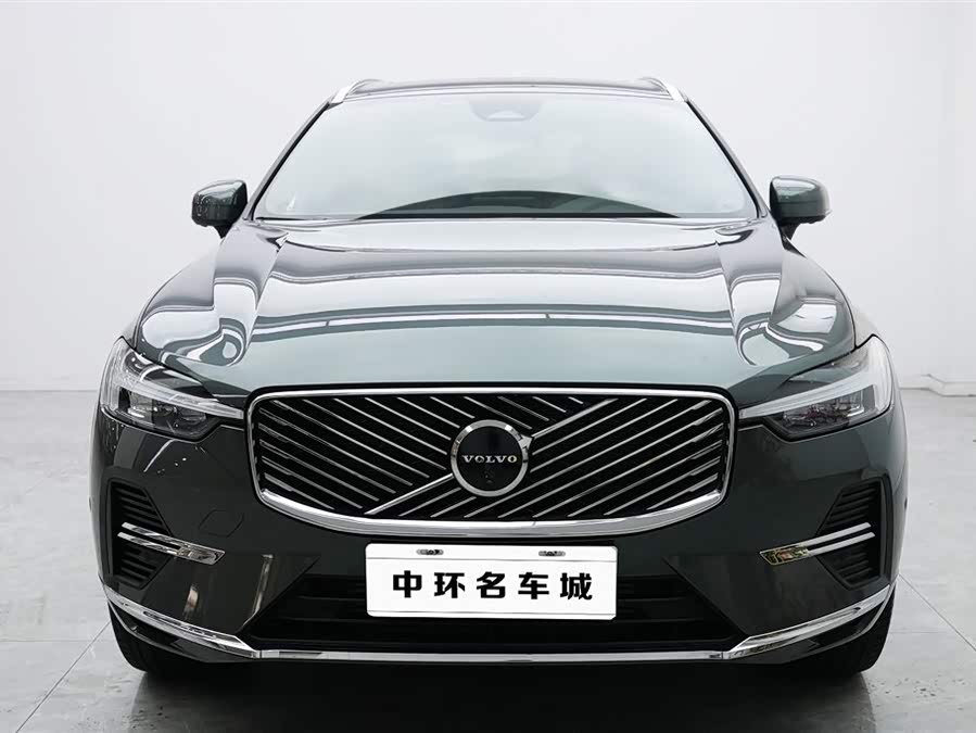 Volvo XC60 PHEV Long Range 4WD Intelligent Luxury - zdjęcie 4