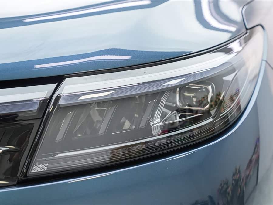 Wenjie M7 2024 1.5T Smart Drive 4WD Ultra 5-Seater - zdjęcie 2