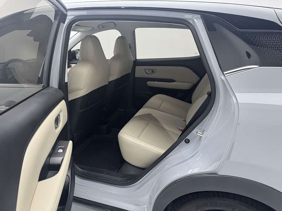 Wuling Bingo PLUS 2024 401km Flagship 4-Seater - zdjęcie 12