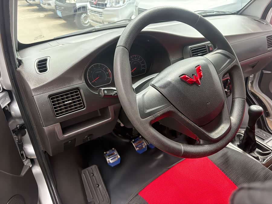 Wuling Rongguang 2021 1.5L Extended Standard AC L3C - zdjęcie 6