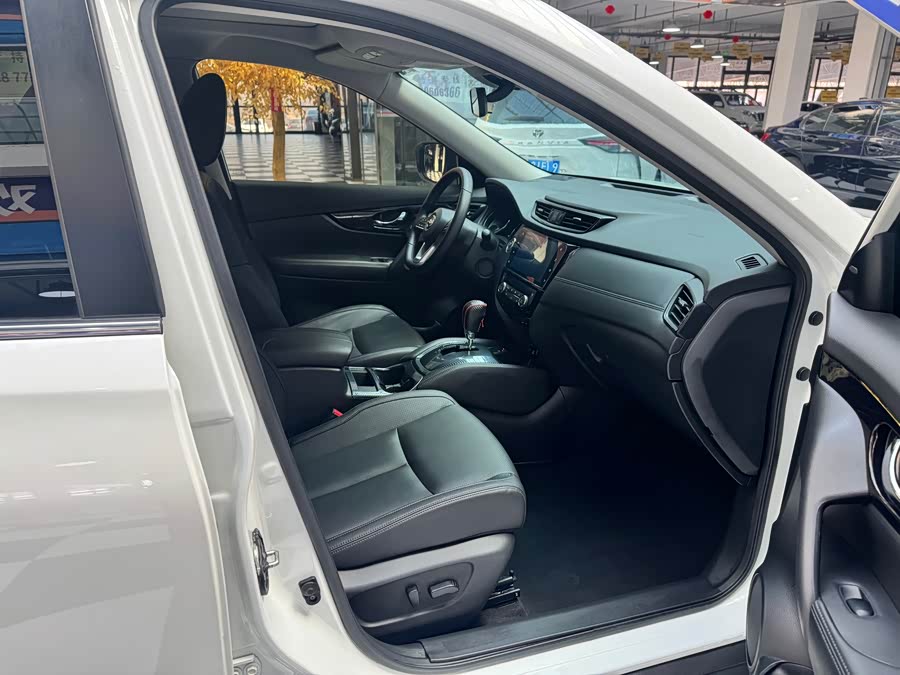 X-Trail 2022 2.0L 2WD Intelligent Luxury - zdjęcie 16