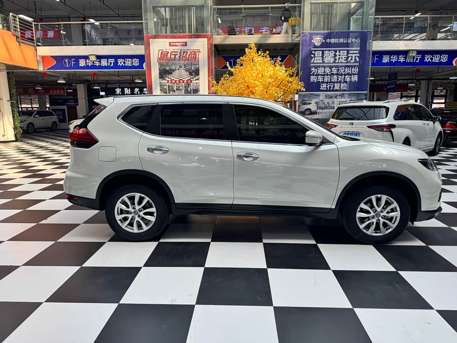X-Trail 2022 2.0L 2WD Intelligent Luxury - zdjęcie 4