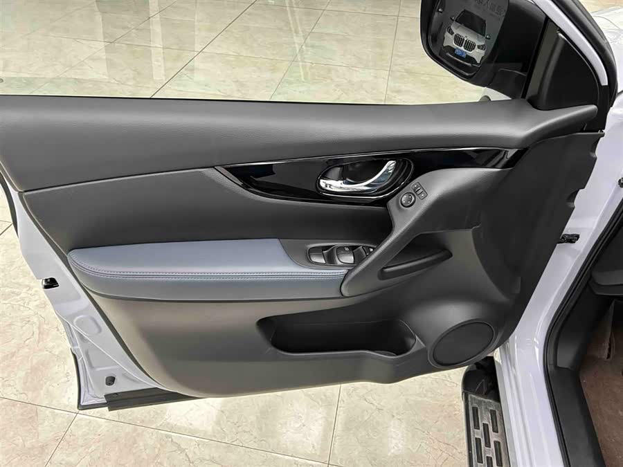 X-Trail 2025 Honor 2.0L CVT XV+ Leading - zdjęcie 10