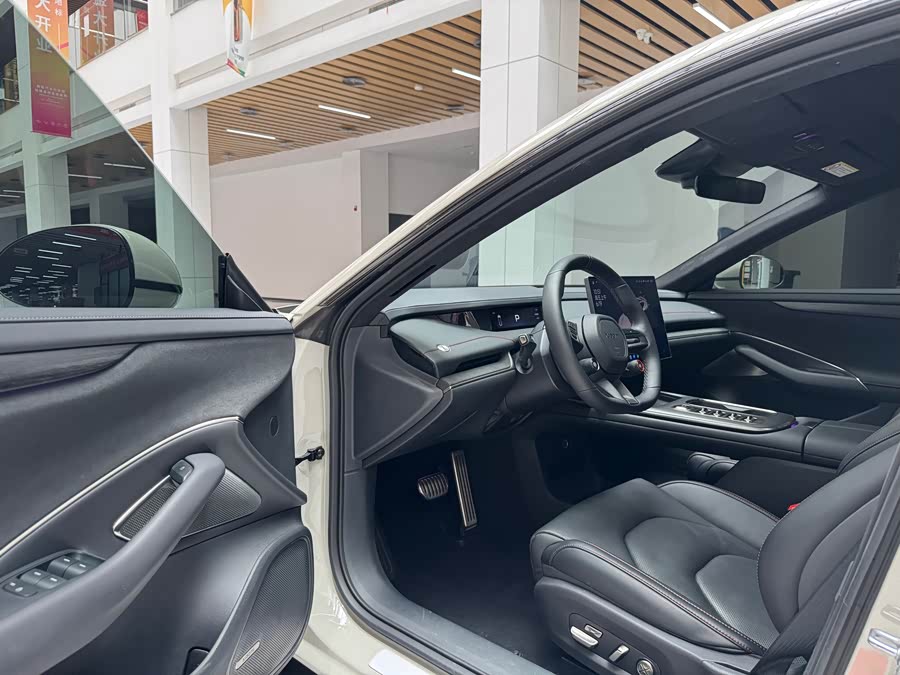 Xiaomi SU7 2024 4WD Ultra Long Range High-End Intelligent Driving Max - zdjęcie 9